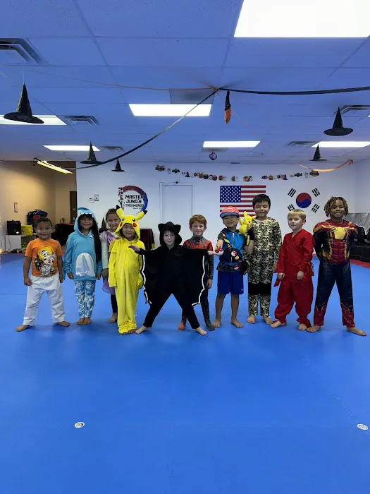 Master Jung's Taekwondo Picture 4