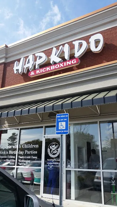 Choe's Hapkido Martial Arts and Kickboxing Picture 8