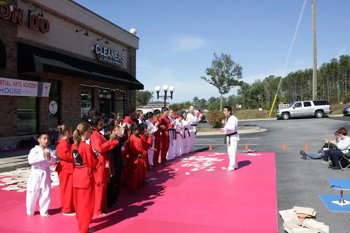 SUPERMASTER KIM TAEKWONDO JUDO ACADEMY Picture 1