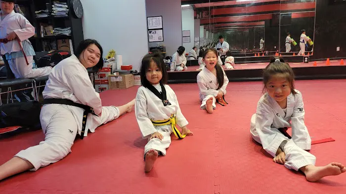 Kingdom Fighter Center Picture 8