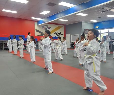 WORLD CHAMPION TAEKWONDO OAKWOOD/GAINESVILLE