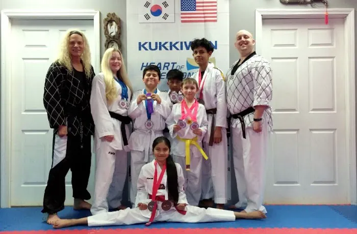 Bateman's USA Expert Karate, Hapkido & Kickboxing Picture 7