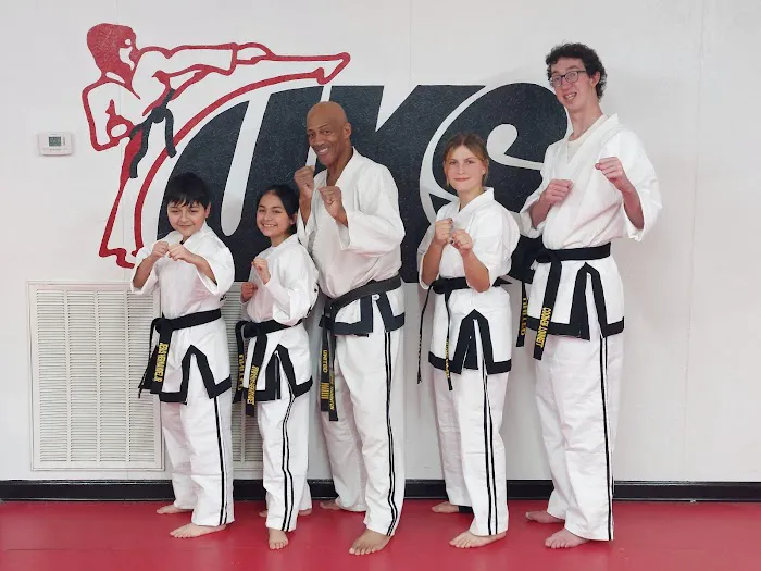 Jessie Thornton's United Karate Studio Picture 3