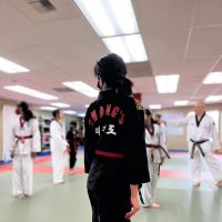 Hwang's Taekwondo School ico