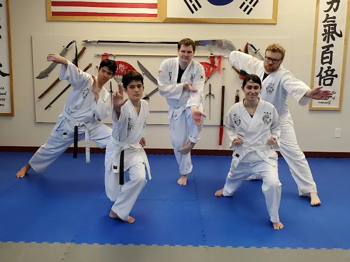 Oom Yung Doe - 8 Martial Arts - Kirkland Bellevue Picture 2