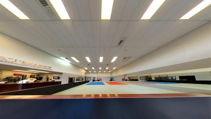 karate west Picture 1