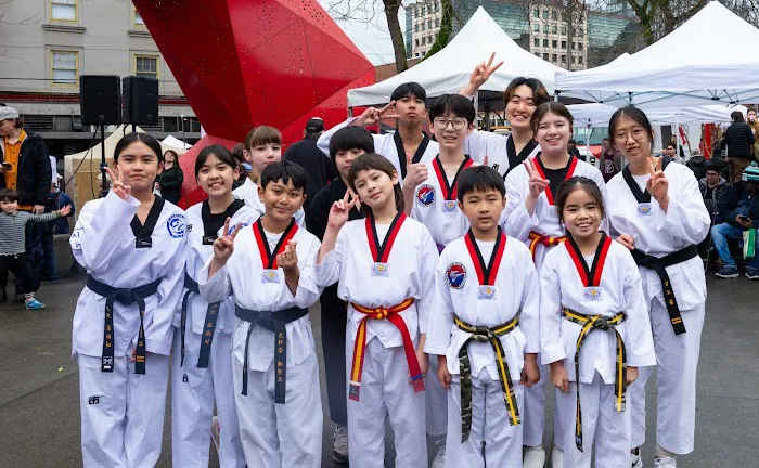 Master Cho's Taekwondo Picture 7