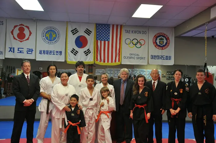 Grand Master YI Brothers Tae Kwon Do Picture 8