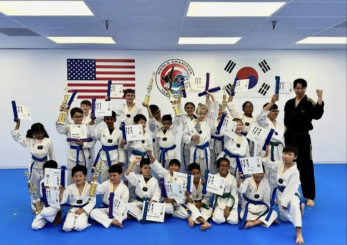 Master Kim's World Champion Taekwondo Picture 10