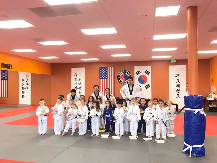 PEAK TAEKWONDO | Master Kim's MARTIAL ARTS Picture 7