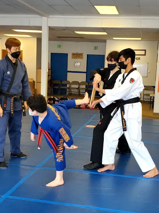 Master Pae's World Class Martial Arts Picture 7