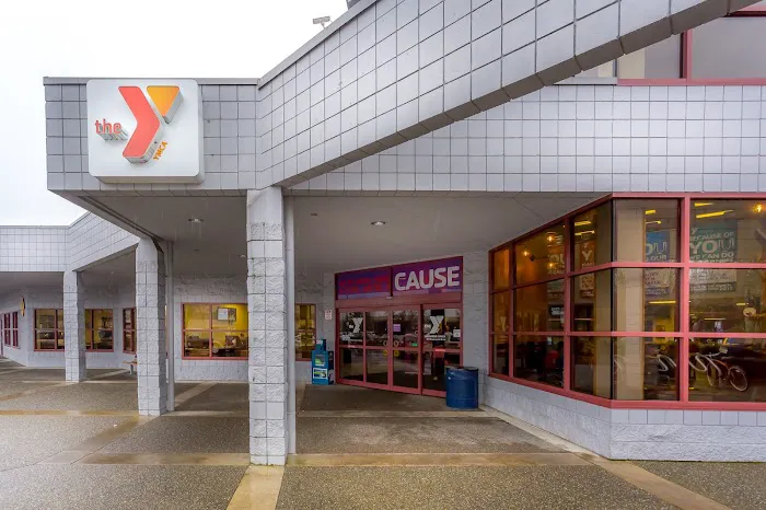 Lakewood Family YMCA Picture 7