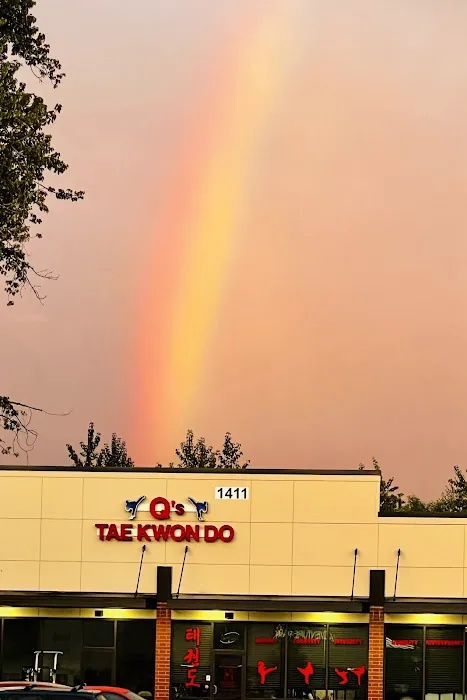 Q's Taekwondo Picture 1