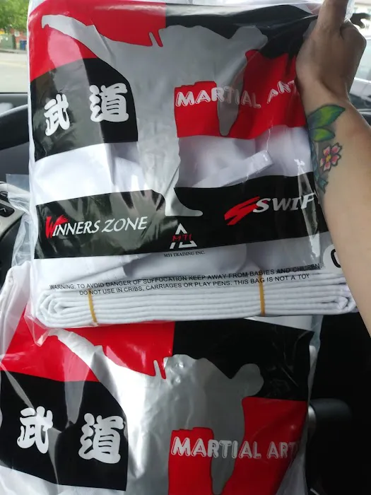 Karate Edge Picture 10