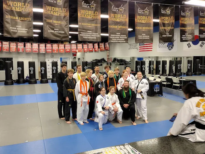 Family Martial Arts Picture 3