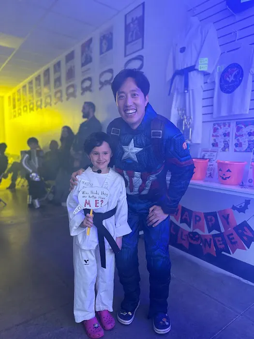 Tiger Jung's Taekwondo Picture 9