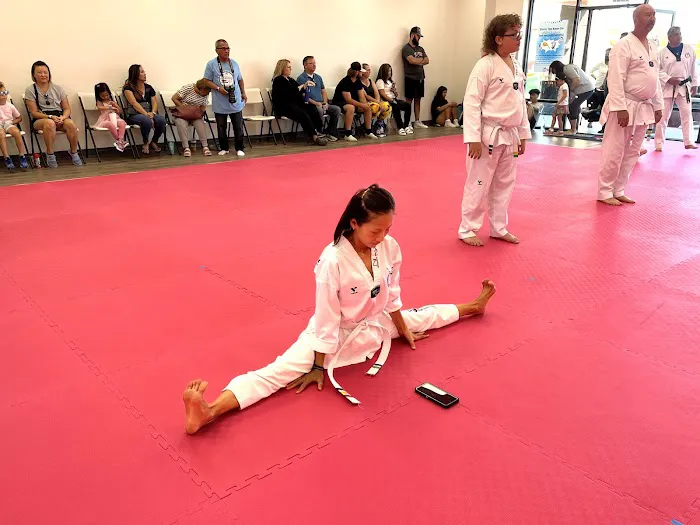 Master Je's World Class Tae Kwon Do Picture 10