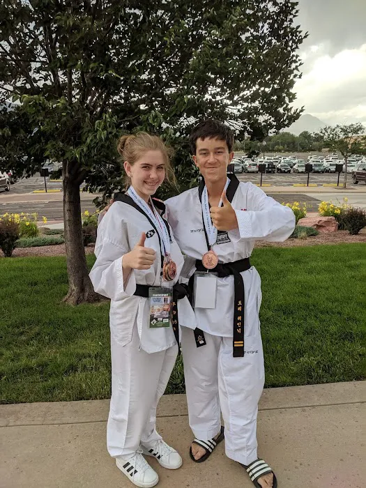 Golden Taekwondo Family Center Picture 3