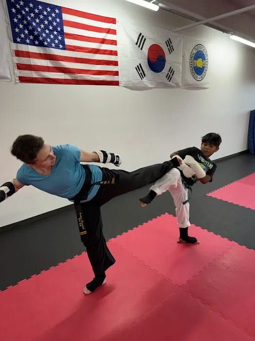 Peak Taekwondo Picture 7