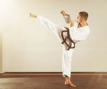 How to Perform a Perfect Tornado Kick in Tae Kwon Do