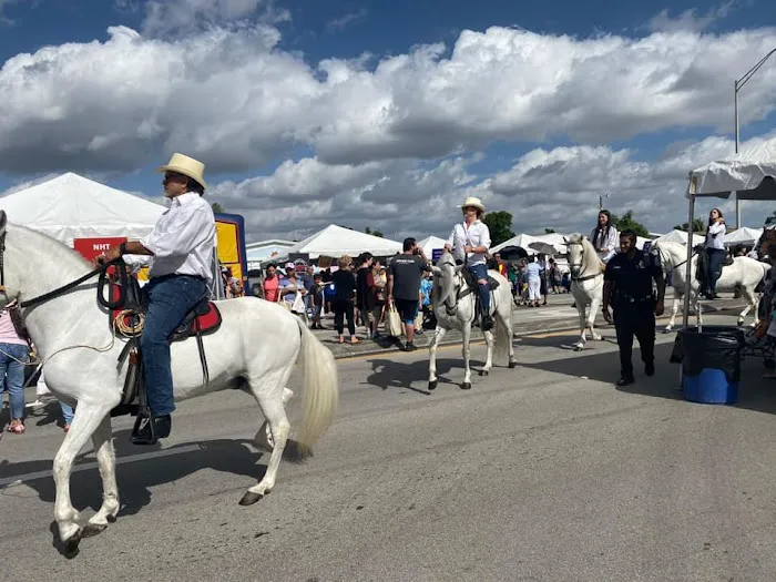 Li'l Abner Foundation Picture 7