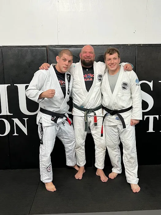 Carlson Gracie JiuJitsu Hot Box MMA Picture 3