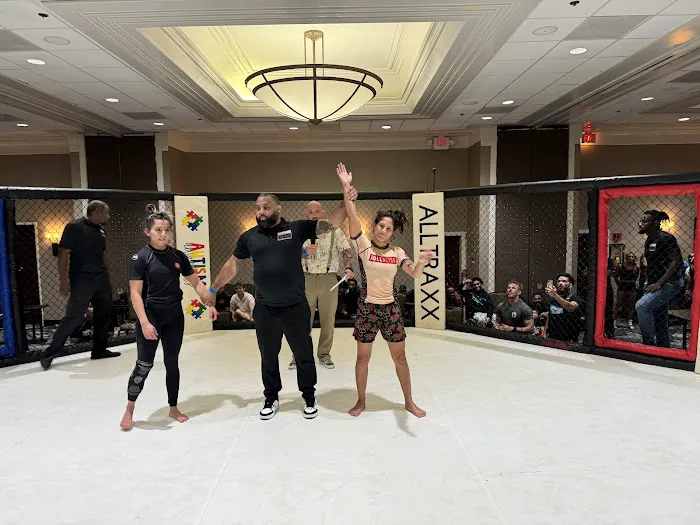 Carlson Gracie JiuJitsu Hot Box MMA Picture 8