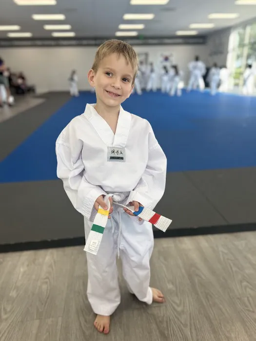 Master Roberts World Class Taekwondo Picture 7