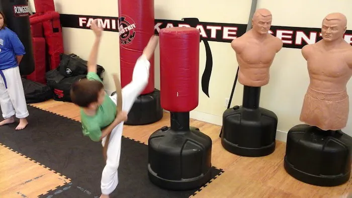 Chris Welbon Karate Clubs Picture 10