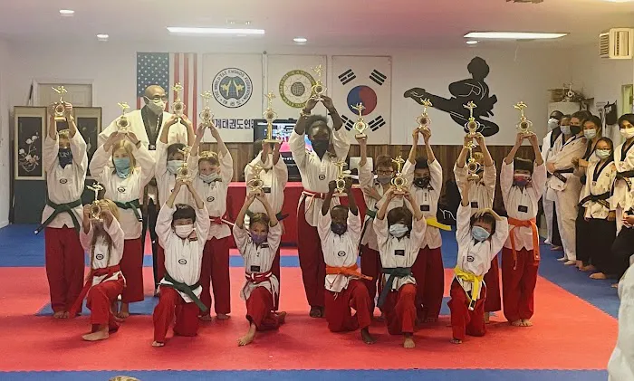 Master Academy Tae Kwon Do Picture 3