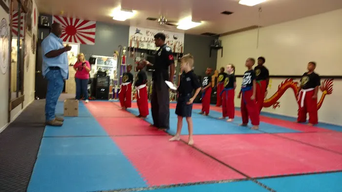 Ewing's Pai Lum Kung-fu Picture 3