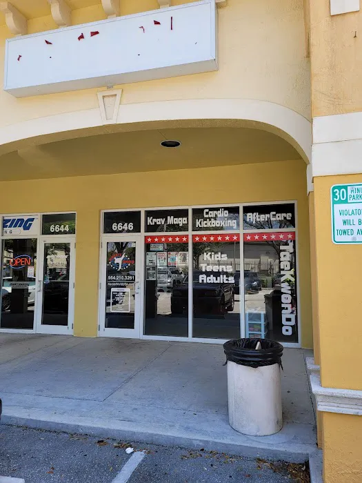 Karate World Picture 2