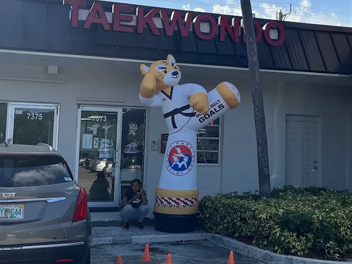 Rod's Martial Arts Hollywood Davie Karate Picture 5