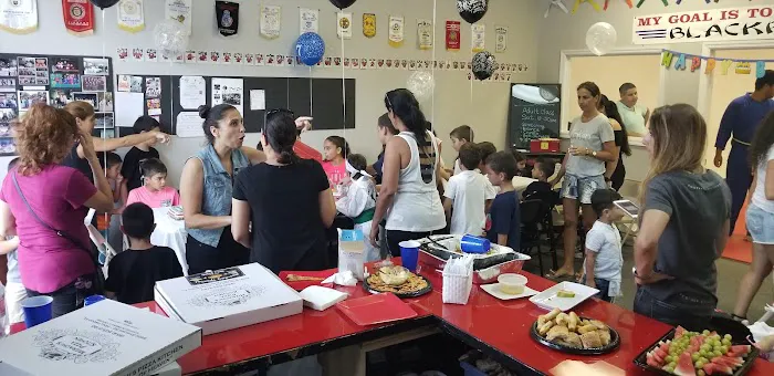 Family Taekwondo Picture 1