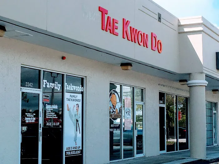 Family Taekwondo Picture 8