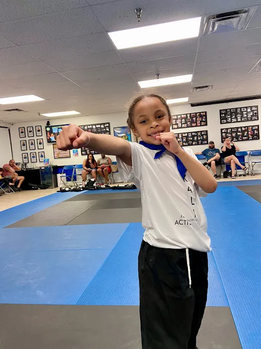 Family knowledge Action Martial Arts Picture 8