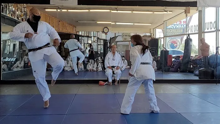 Hwa Rang Kwan Tae Kwon Do Picture 9