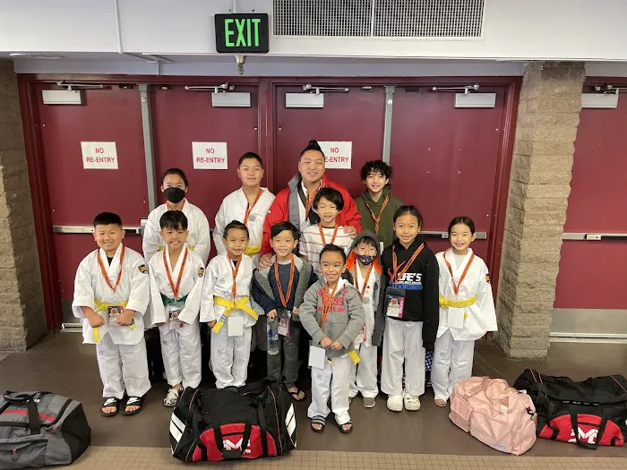Vue's Black Belt Center Picture 10