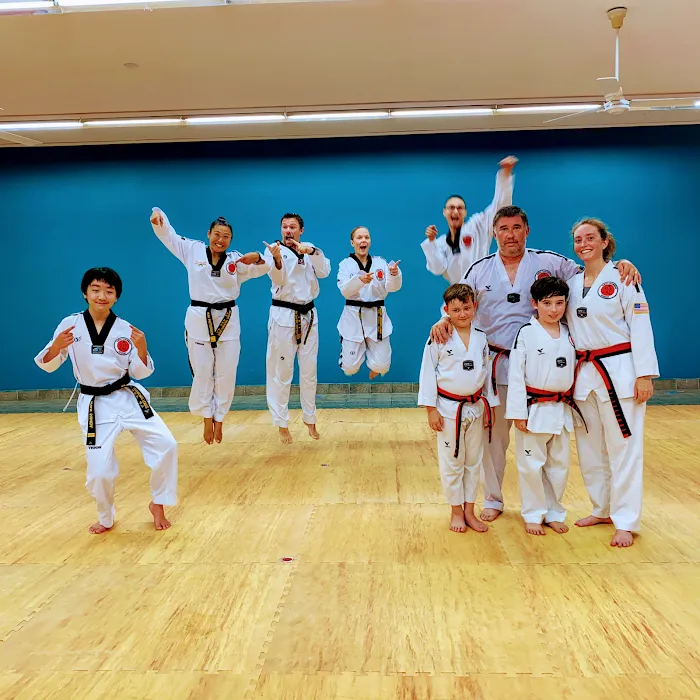 Roseville Academy - Family Taekwondo Picture 7