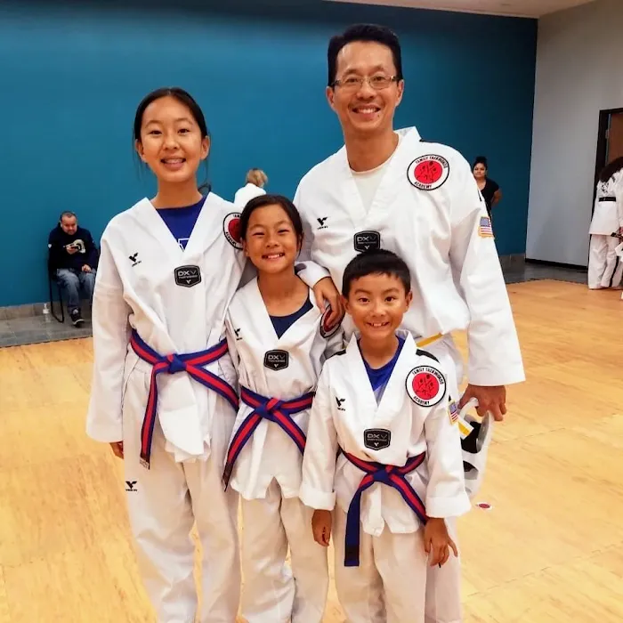 Roseville Academy - Family Taekwondo Picture 10