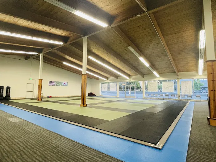 TAM CENTER Picture 1