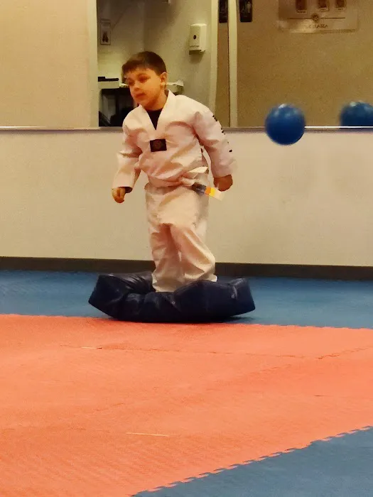 Asian Sun Martial Arts Taekwondo Karate Tallmadge Cuyahoga Falls Picture 5