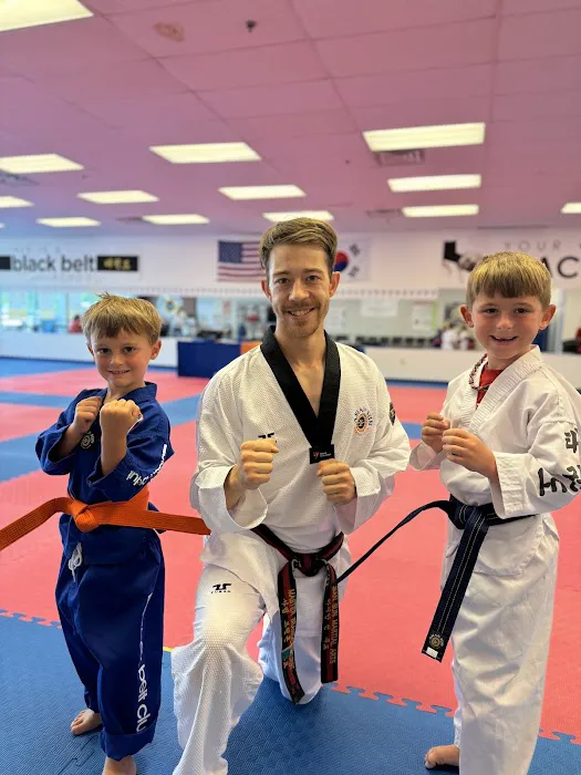 Asian Sun Martial Arts Taekwondo Karate of Aurora Solon Twinsburg Picture 4