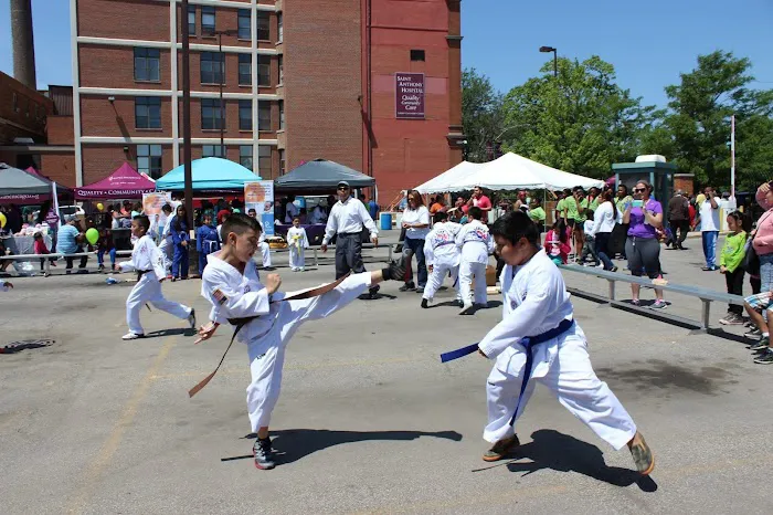 Lions Taekwondo and Kung-Fu Picture 10