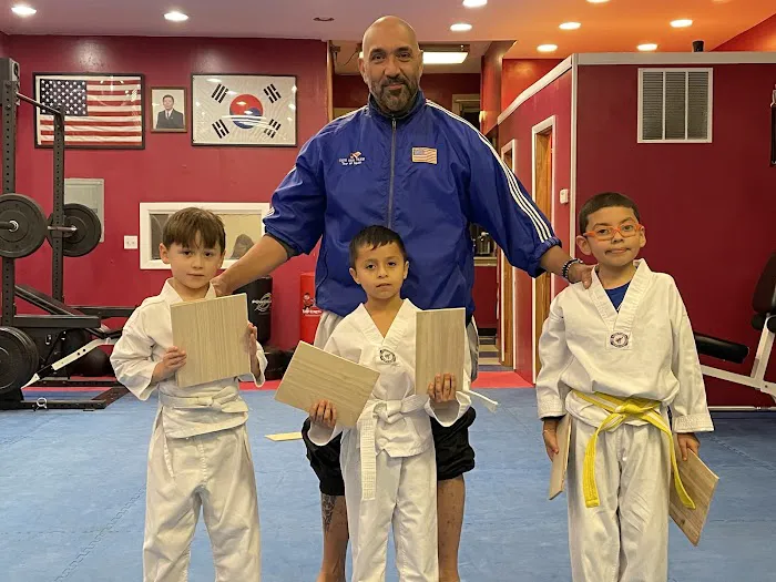 Ultimate Kicks Tae Kwon Do Picture 10