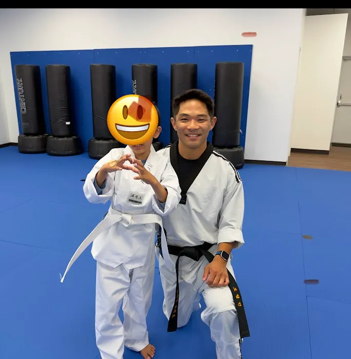 W. Kim Taekwondo Schaumburg - Martial Arts Picture 7
