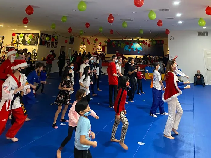 MASTER CHO'S GLOBAL LEADERS TAEKWONDO(OSWEGO MARTIAL ARTS Picture 3