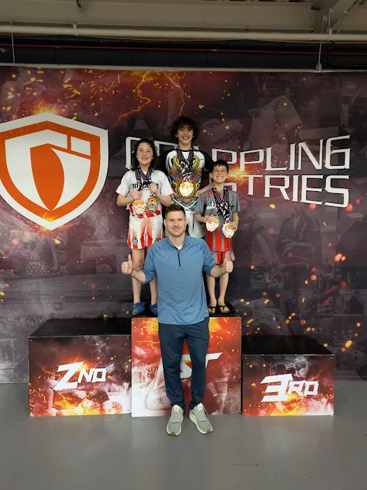 Fit 2 Defend Academy Picture 2