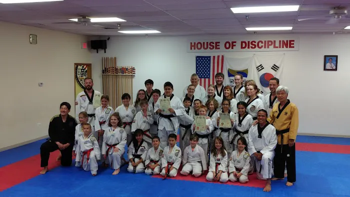 Lee's Martial Arts Academy Picture 5