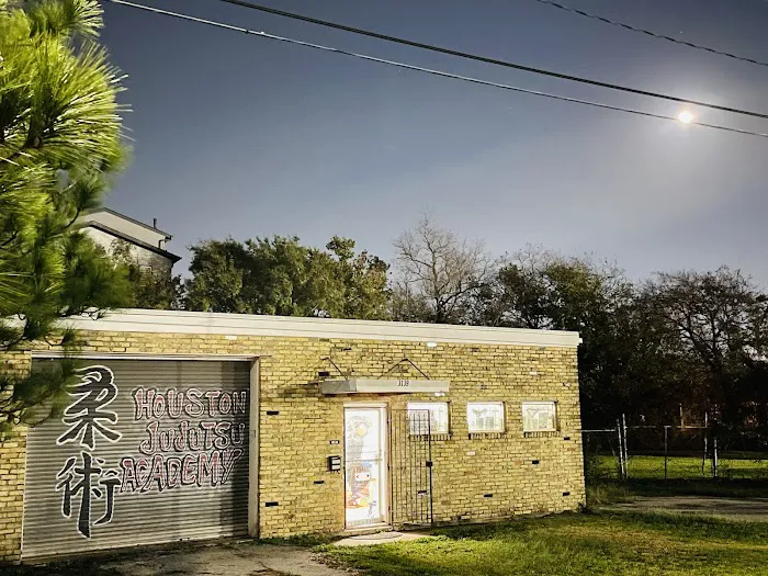Houston Jujutsu & Kickboxing Academy Picture 5